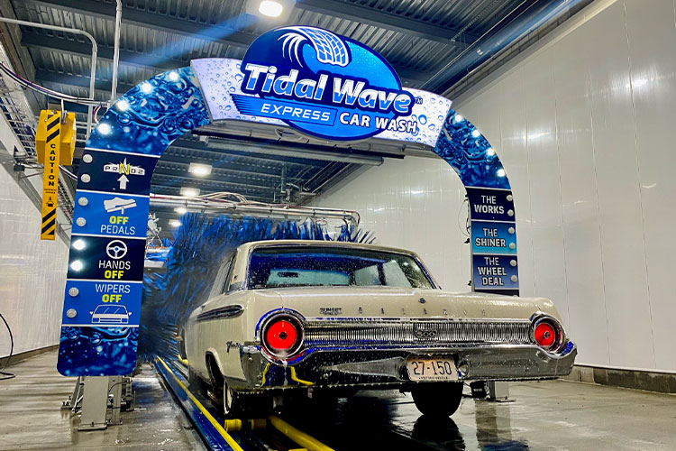 Concord Village, MO CarWash Tidal Wave Luxury Car Wash
